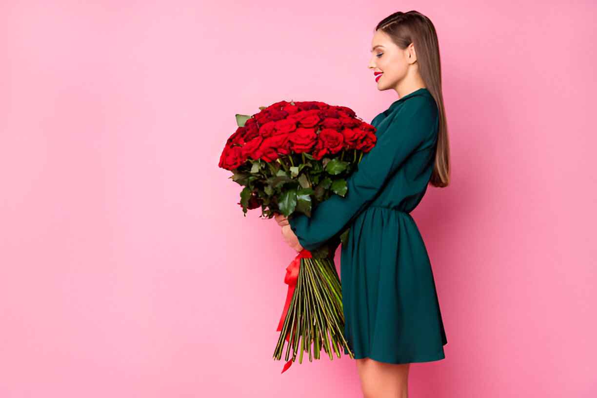 Decorative floral arrangement